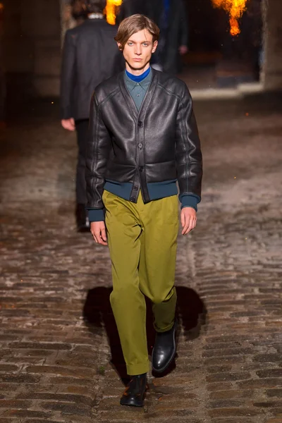 Look 20